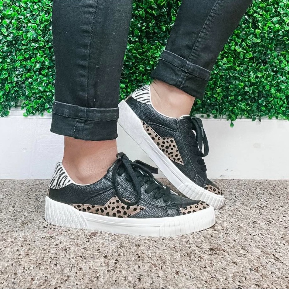 Black and Tan Women's Sneakers